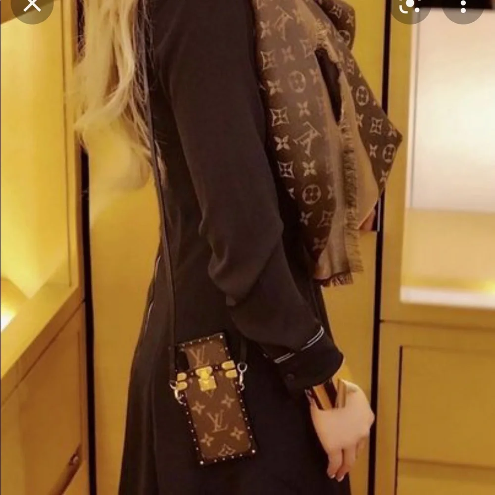BRAND NEW LOUIS VUITTON EYE TRUNK WITH STRAP IPHONE X/XS.